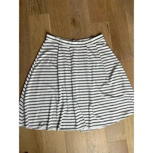 Elle Brand Women's Black/White Striped Circle Skirt Front Pleats Size XL‎
